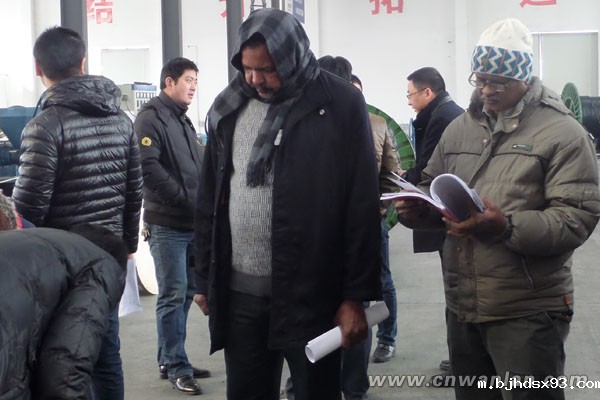 参观伴热采样管生产工艺