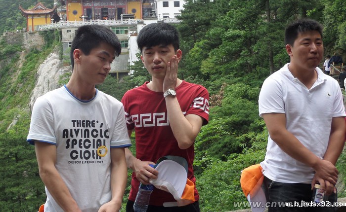 年轻就是好啊！瞧，这可爱的小伙伴！